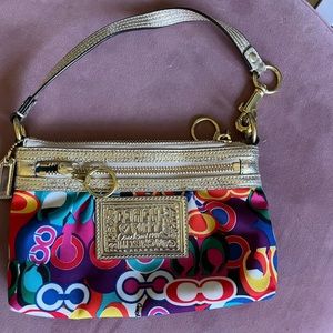 Coach Poppy logo clutch with strap